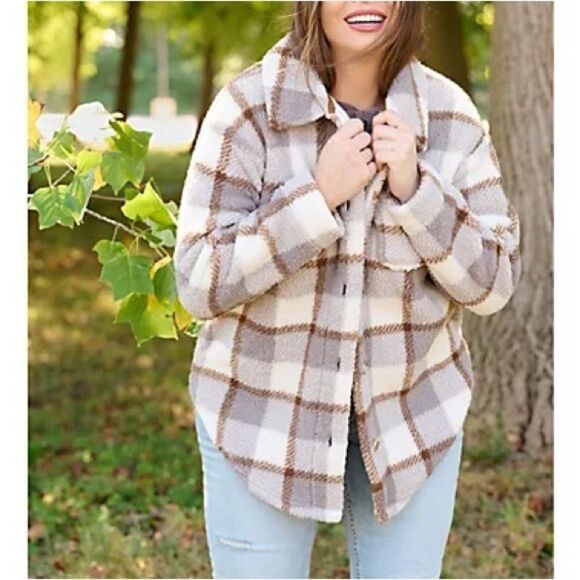 Koolaburra by UGG Brushed Back Sherpa Cozy Shacket - Picture 1 of 5